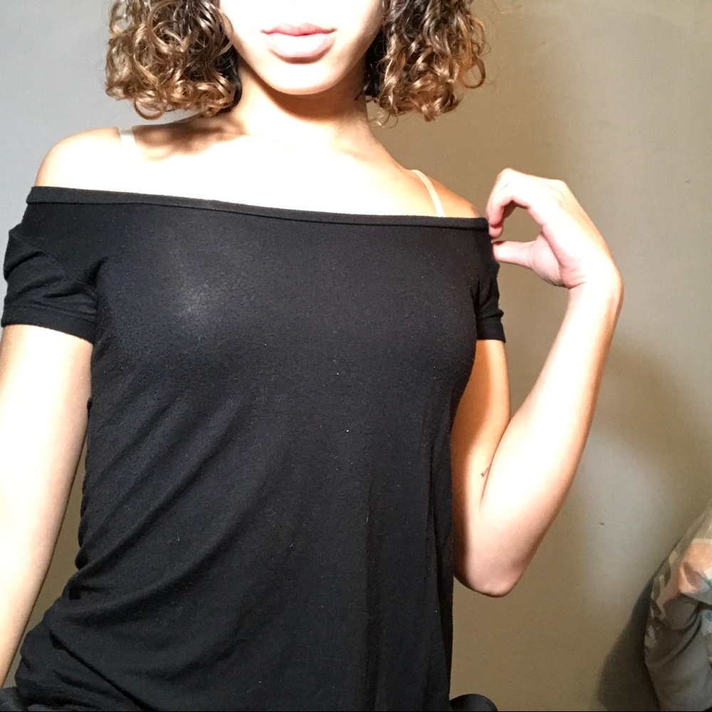 Off shoulder shirt